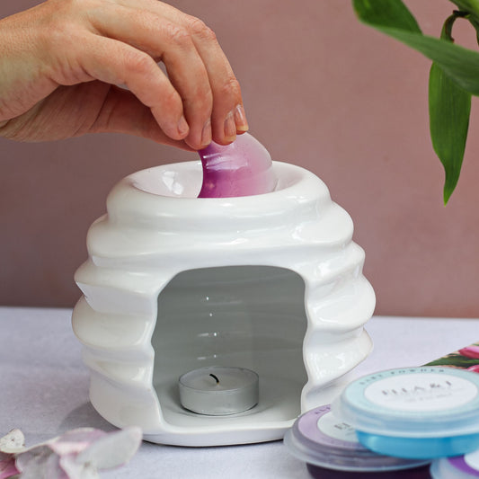 Create a cosy atmosphere using gel wax melts